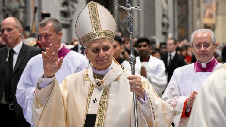 Pope Leo presiding over the Mass for the Epiphany of the Lord