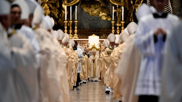 Wabatizwa wanaanza safari mpya kwa kutembea katika mwanga wa Kristo