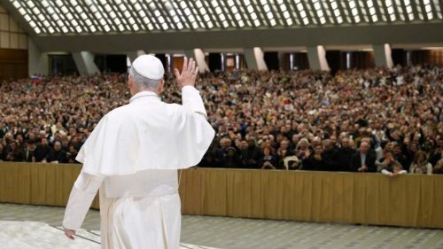 Papež začel kateheze o drugem vatikanskem koncilu in njegovih dokumentih