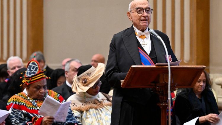 L'ambasciatore di Cipro George Poulides