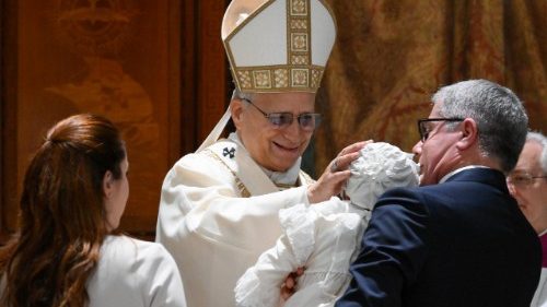 Hom&iacute;lia Leva XIV. počas krstu: Viera d&aacute;va životu jeho pln&yacute; zmysel