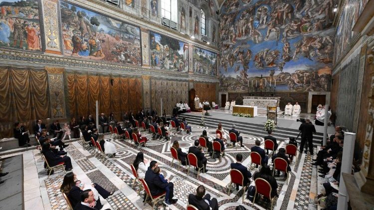 A santa missa foi realizada na Capela Sistina