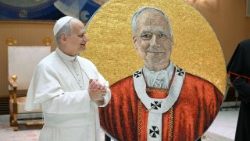 El Papa León XIV y el Clípeo de la Basílica de San Pablo Extramuros