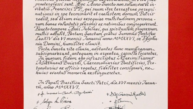 Pergamen potvrzuj&iacute;c&iacute; průběh Svat&eacute;ho roku 2025