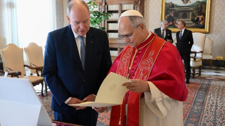 El Papa y el Principe de M&oacute;naco