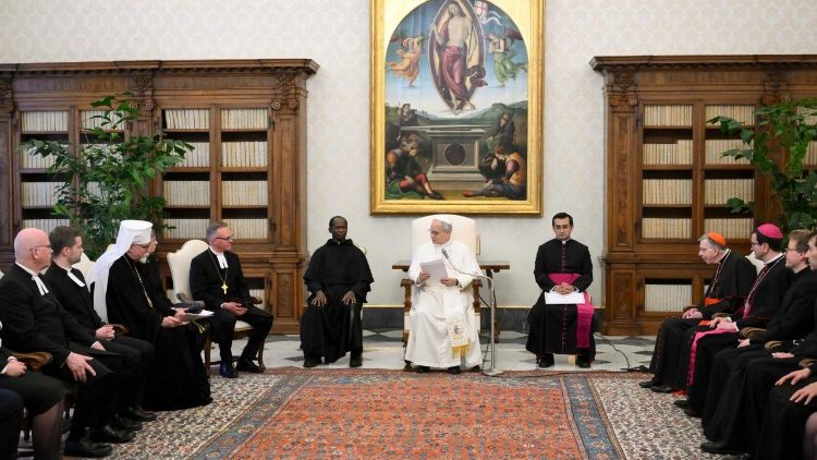 Le Pape avec la délégation œcuménique finlandaise