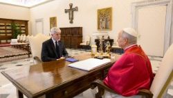 Pope Leo XIV receives the President of the Czech Republic