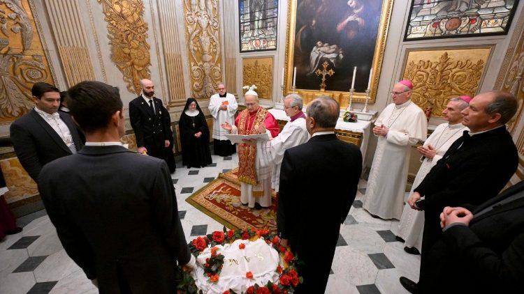 Un momento della presentazione degli agnelli al Papa