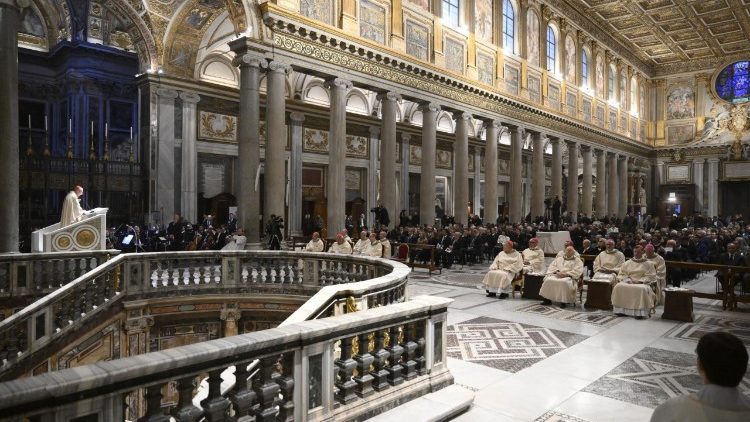il cardinale Parolin ha pronunciato l'omelia della Mesa in portoghese brasiliano. 
