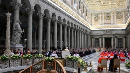 Il Papa: divisioni nella Chiesa rendono opaco il volto di Dio, una sola voce per la fede