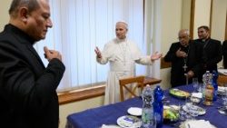 മെത്രാന്മാർക്കൊപ്പം ലിയോ പതിനാലാമൻ പാപ്പാ 