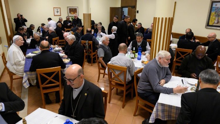 Encuentro del Papa León XIV con los obispos de Perú en Roma