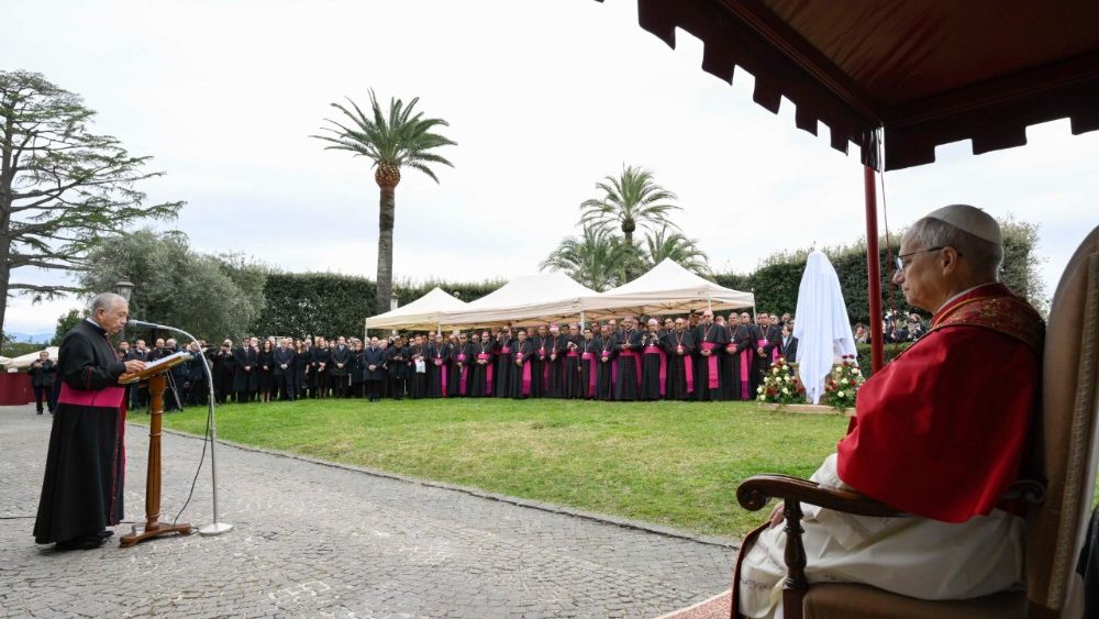 Падчас цырымоніі адкрыцця мазаікі Маці Божай і статуі святой Ружы Лімскай у Ватыкане