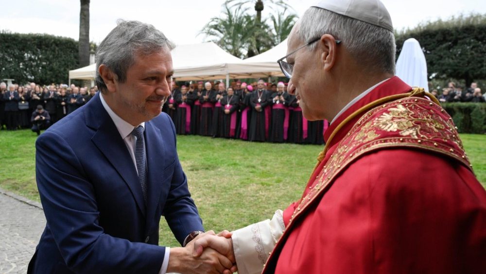Падчас цырымоніі адкрыцця мазаікі Маці Божай і статуі святой Ружы Лімскай у Ватыкане