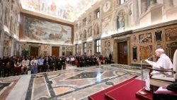 Il discorso del Papa ai giovani partecipanti al convegno "One Humanity, One Planet"