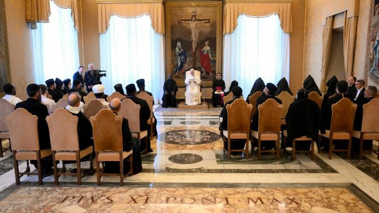 Папата със студентите и монасите от Източните православни църкви