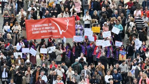 Papa: a paz come&ccedil;a com a dignidade