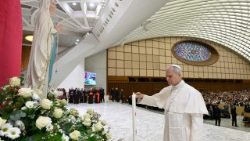 Папата на общата аудиенция в зала "Павел VI", 11.02.2026