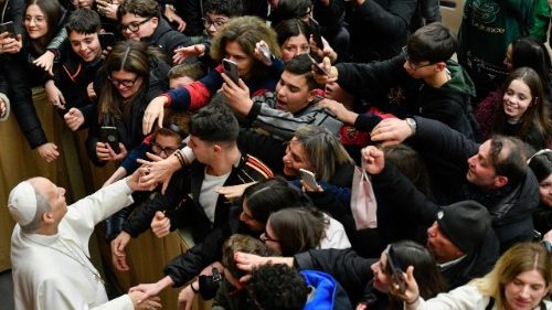 Kateheza o Božji besedi in Cerkvi: Sveto pismo podpira in krepi krščansko skupnost