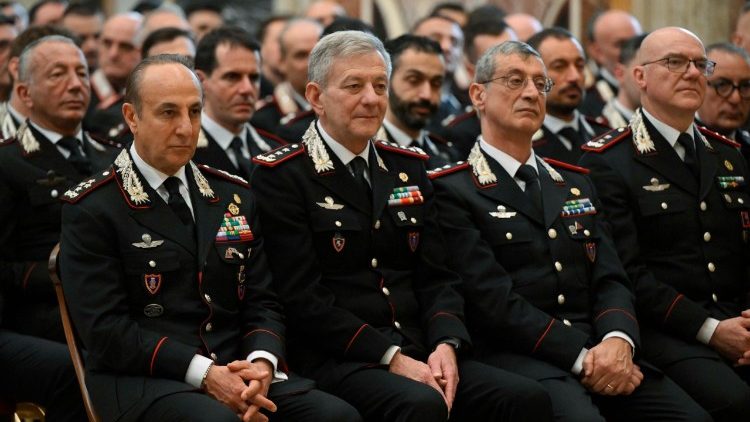 Polisi wa -Roma na Jumuiya ya Mtakatifu Petro