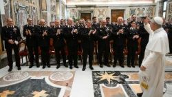 2026.02.13 La papa Leon al XIV-lea, carabinierii din ”Compania Roma-San Pietro”