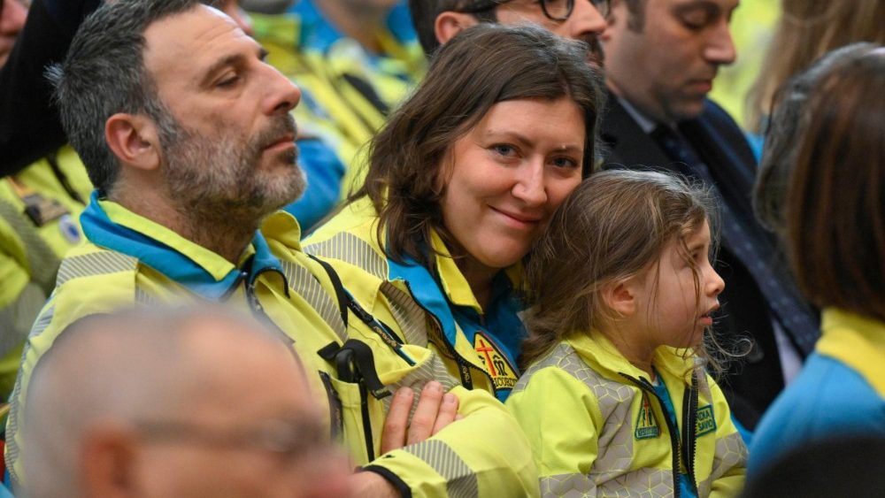 Аўдыенцыя для членаў валанцёрскага аб'яднання "Міsericordie"