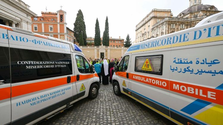 линейката и мобилната клиника