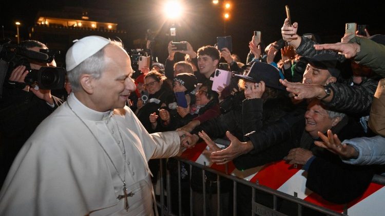 O Papa se despede dos fi&eacute;is em &Oacute;stia