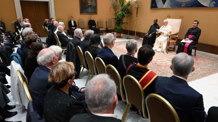 Chama cha Pro Petri Sede: Huduma kwa Khalifa wa Mtakatifu Petro