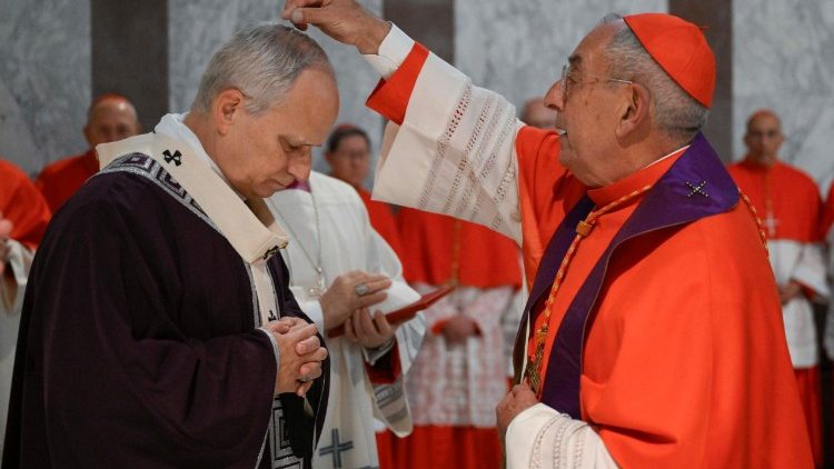 Papa Leo XIV: Kipindi cha Kwaresima ni chemchemi ya furaha inayowakumbusha waamini kwamba, wanaitwa, kama Kanisa, yaani Jumuiya ya waamini kusikiliza Neno la Mungu 