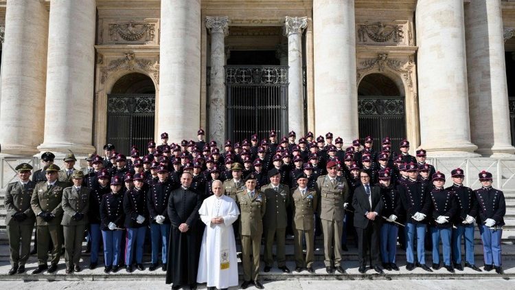 Fumbo la Kanisa linaitwa "Ekklesia": Mkutano wa watu wa Mungu