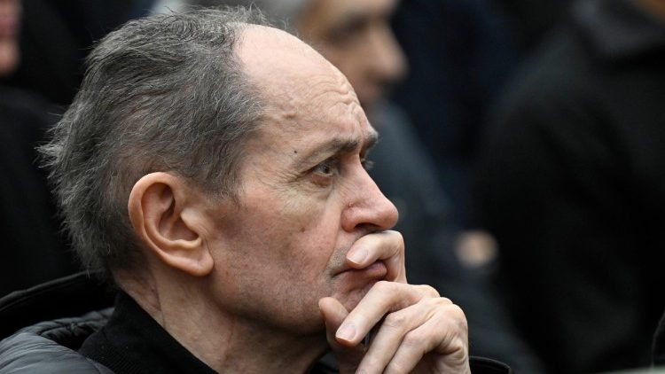 Makasisi washirikiane na kushikamana wasitumbukie katika upweke