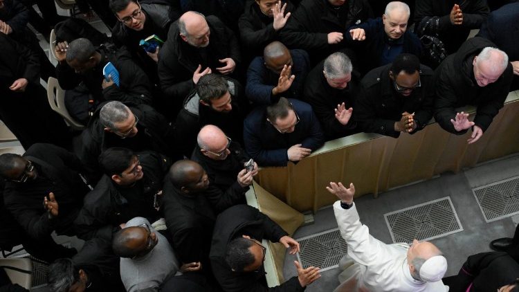 ርእሰ ሊቃነ ጳጳሳት ምስ ካህናት ሰበኻ ሮማ