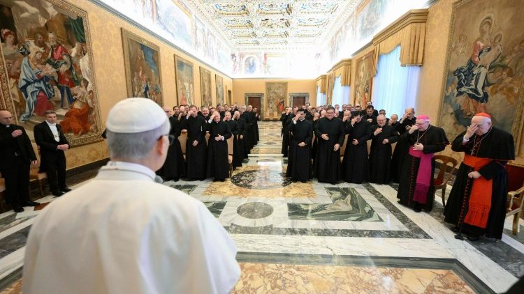 Papa sa sudionicima generalnog kapitula Kristovih legionara