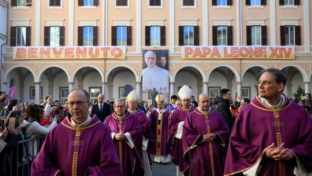 Papa Leon al XIV-lea a efectuat o vizită pastorală în parohia ”Sacro Cuore di Gesù a Via Marsala” din Roma