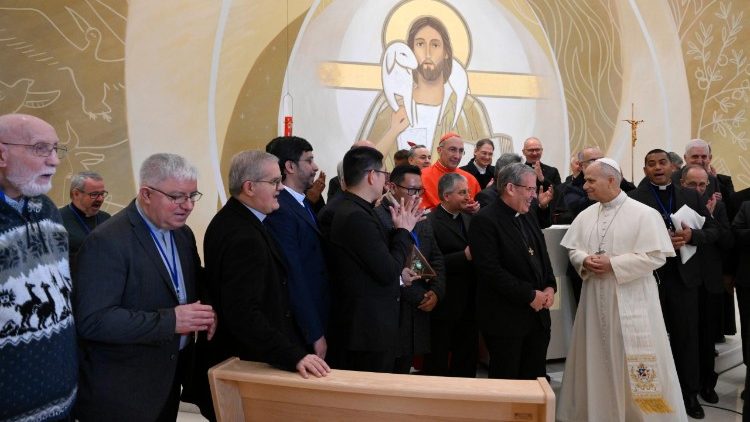 Papież z salezjanami