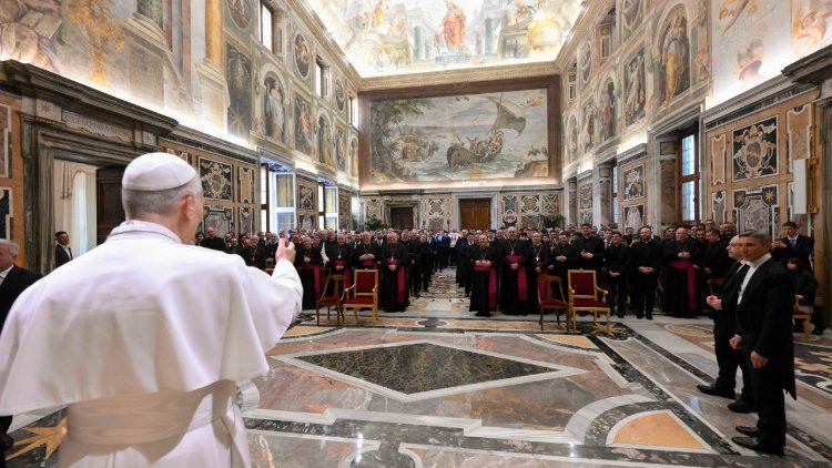 البابا: الكهنوت يبدأ بالبقاء مع المعلم