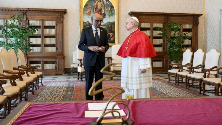 Pope Leo receives the President of the Republic of Singapore