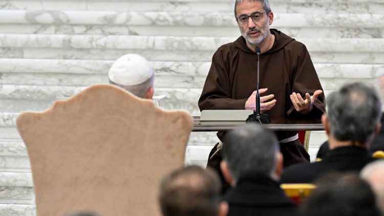 Il predicatore della Casa Pontificia, padre Roberto Pasolini