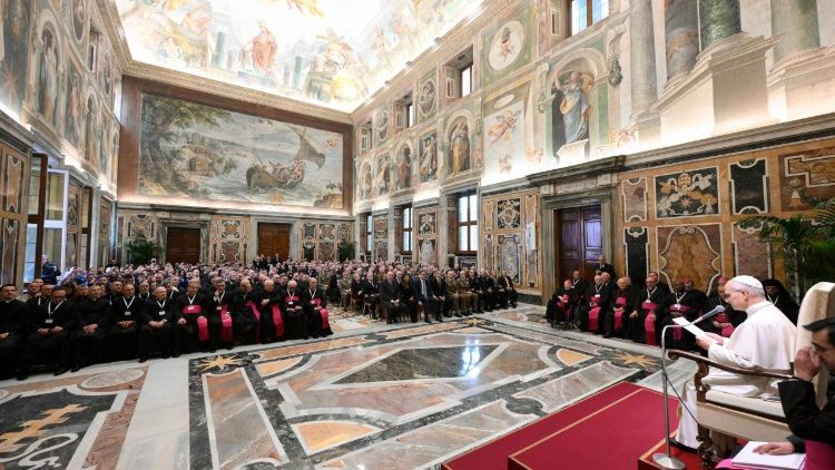 Népes küldöttséget fogadott a Szentatya 