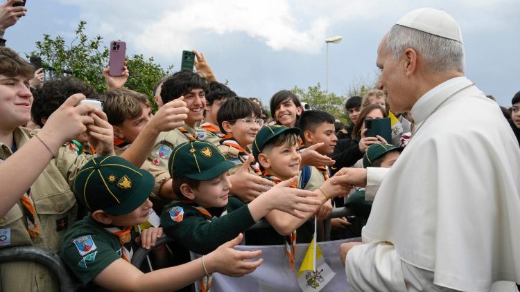 Papst Leo auf Pfarreibesuch