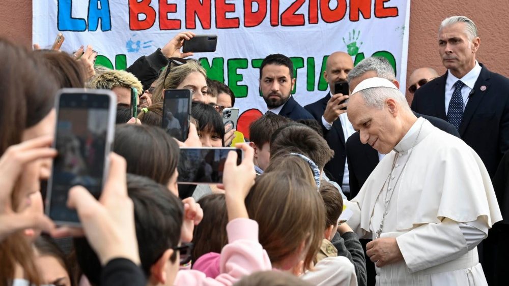 L'incontro del Papa con i fedeli della Parrocchia di Santa Maria della Presentazione a Torrevecchia