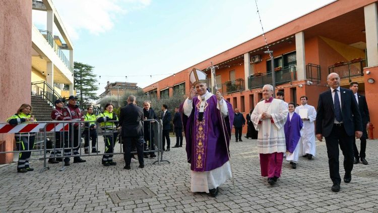 Papst Leo in der Pfarrei Santa Maria della Presentazione in Torrevecchia
