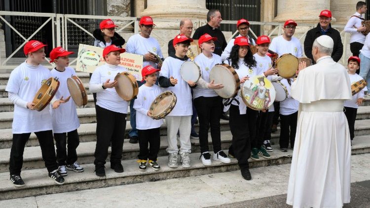 SALAMU MBALI MBALI KWA WASHIRIKI WA KATEKESI