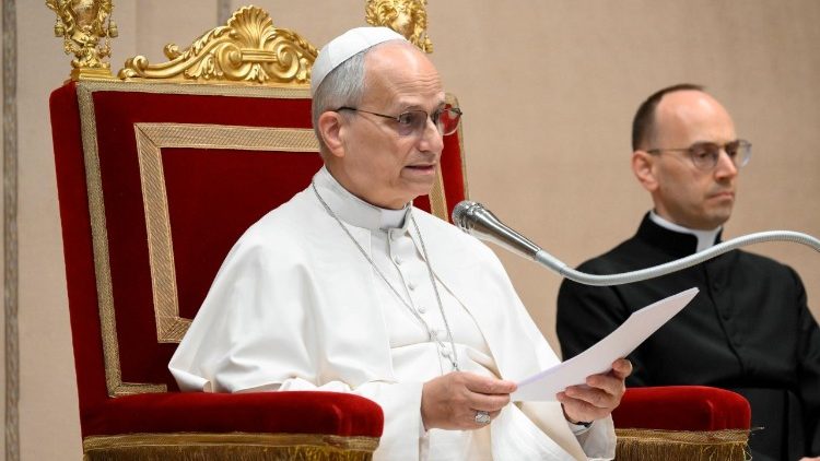 El Papa mientras lee su discurso
