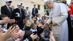 Visite pastorale dans la paroisse du Sacré-Cœur de Jésus de Ponte Mammolo, au nord-est de Rome.
