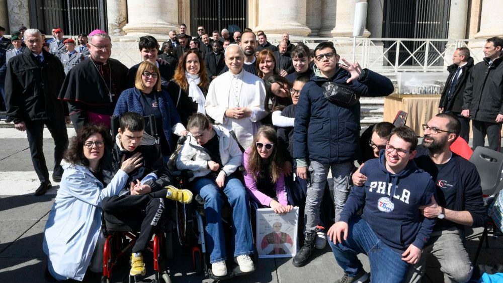 Leon al XIV-lea la audiența generală din 18 martie 2026 în Piața San Pietro