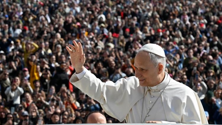 2026.03.25बुधवारीय आम दर्शन समारोह के दौरान संत पापा लियो 14वें