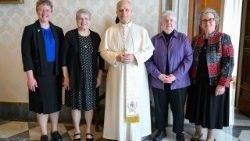 Papst Leo XIV. am Donnerstag mit der Spitze der "Leadership Conference of Women Religious" (LCWR)