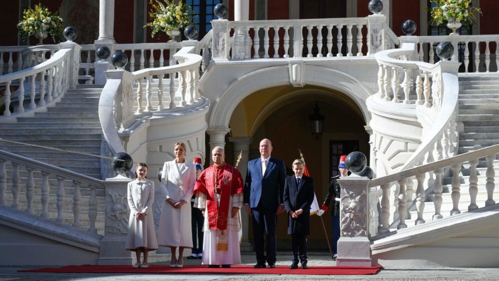 Візіт ветлівасці да княжацкай сям'і Манака